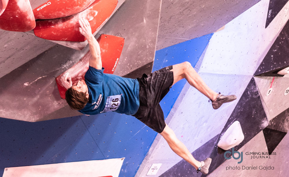 Climb Insider: duel up a dam, freshest grips, podcasts