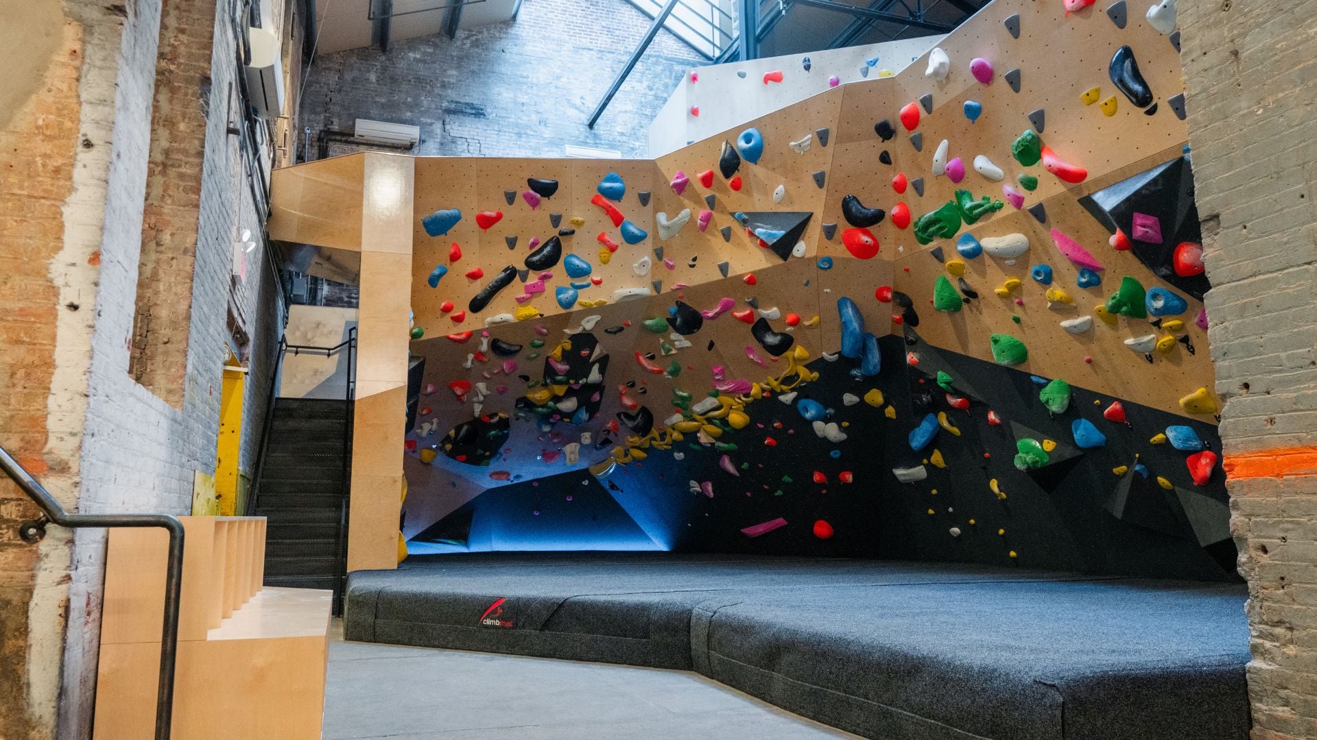 “Neoclassical” Bouldering Gym Opening in Brooklyn’s DUMBO Neighborhood this Spring