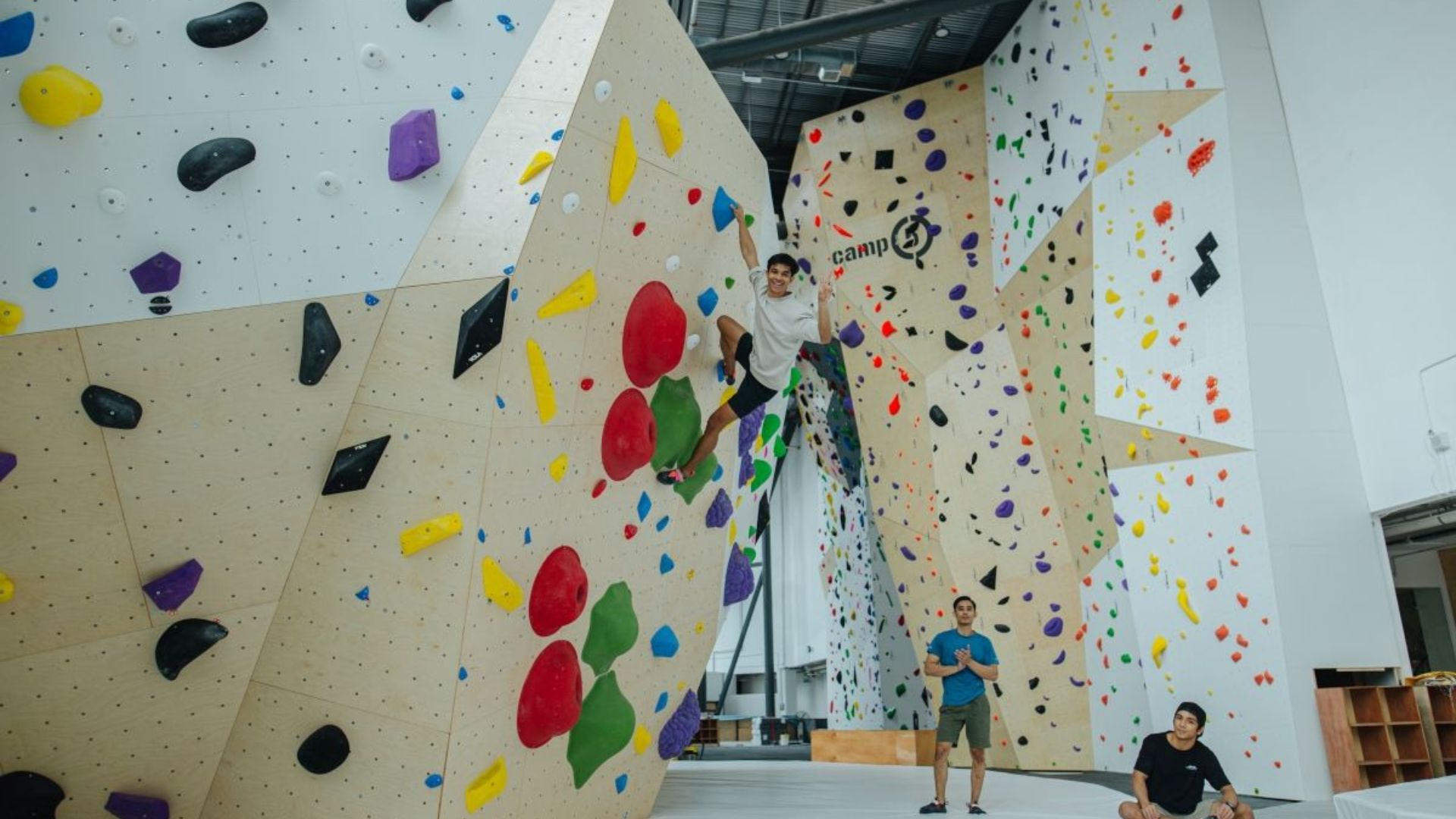 Gym Operation in Tropical Asia: Behind the Desk with Jeremy Peet