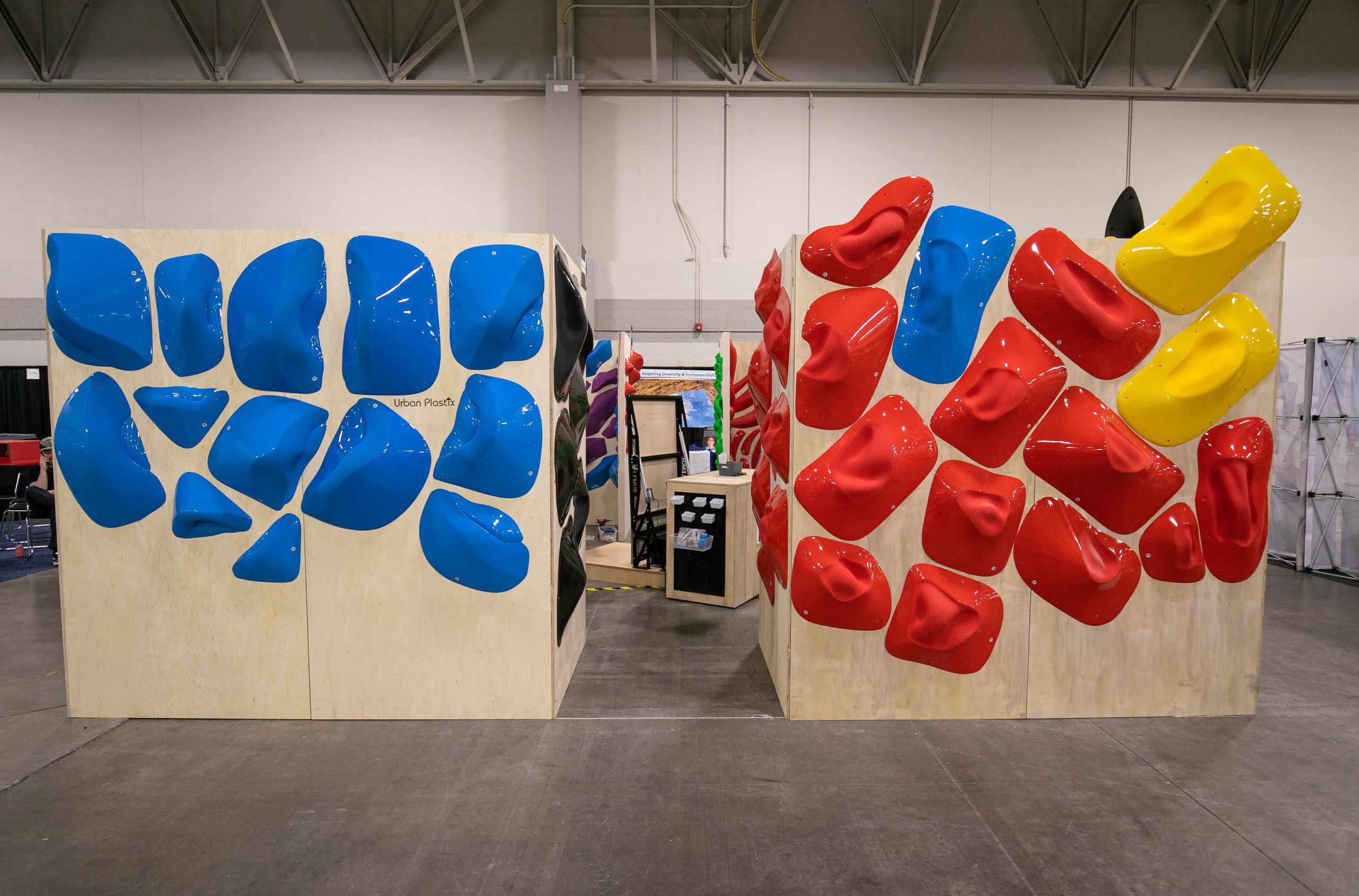 Setter Closet Now Distributes SupR and Unleashed