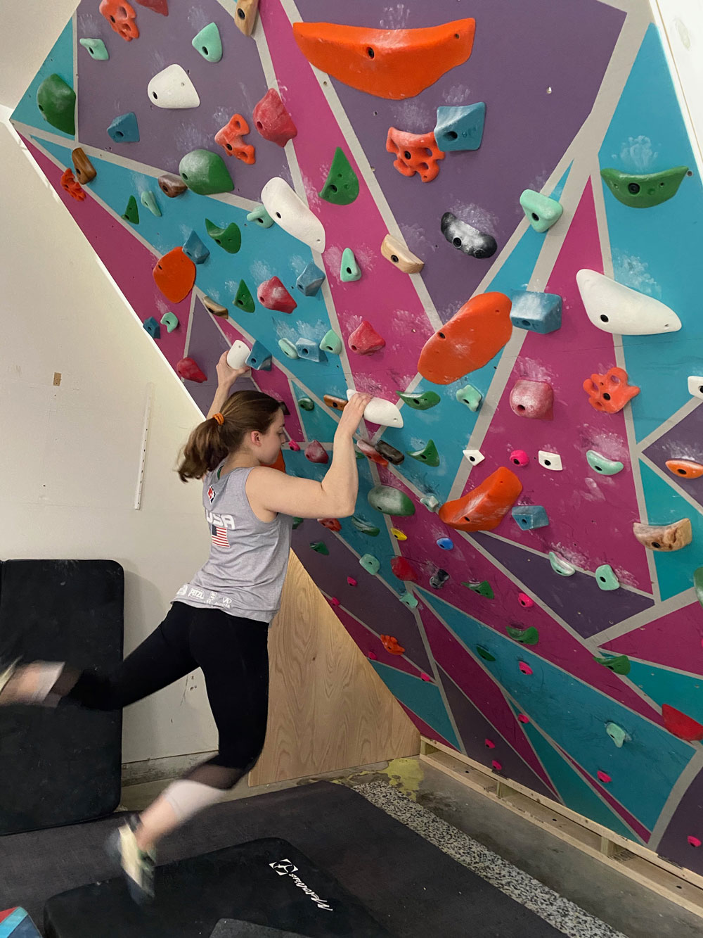 HWOW 38 – Colorful Comp Training Wall