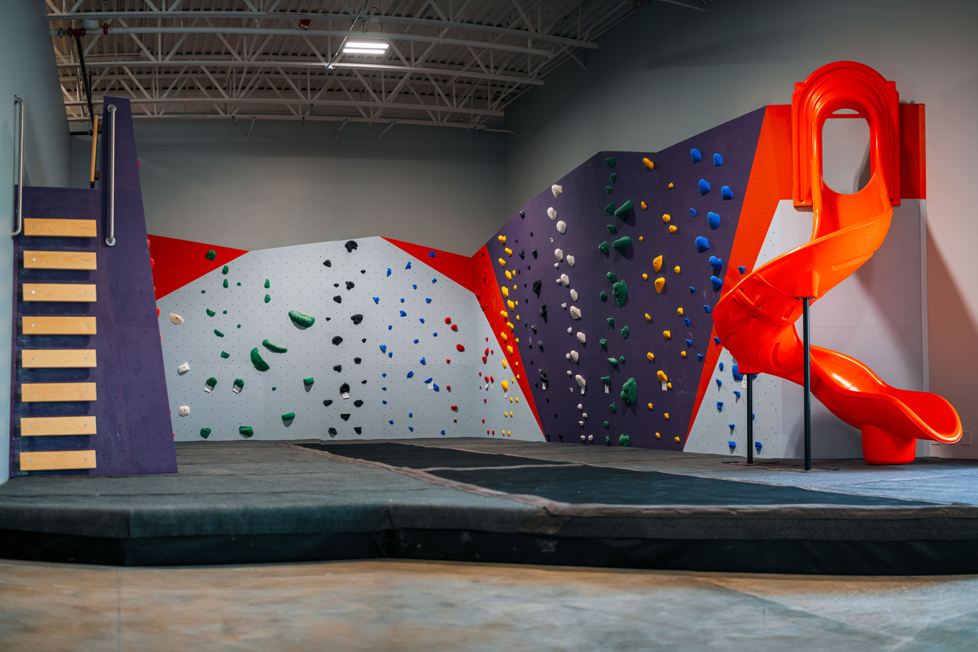 School Teachers Launch New Bouldering Gym in Kansas City Metro Area