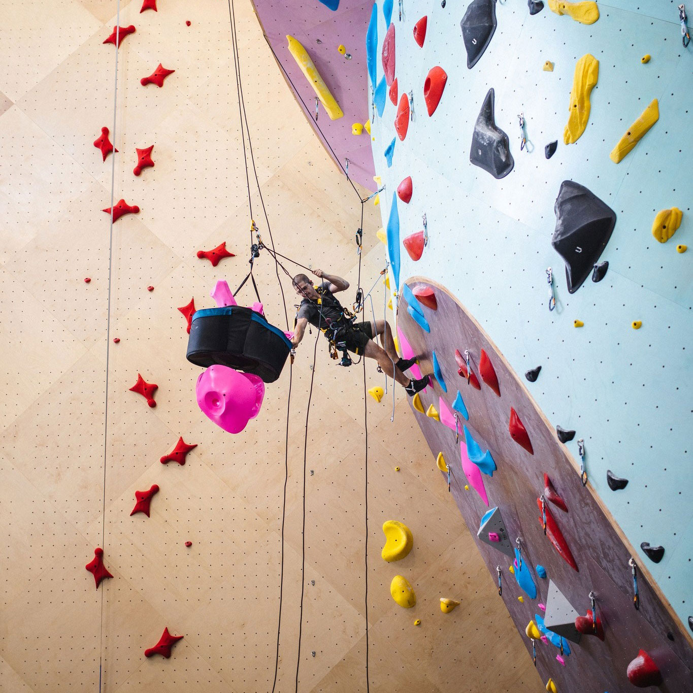 New Texas Gym Combines Guiding, Coffee, Climbing