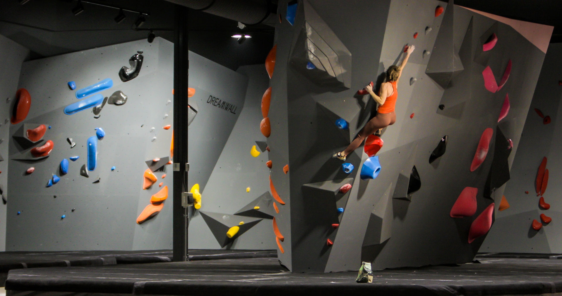 Shift Opens With an Innovative, Tiltable Boulder