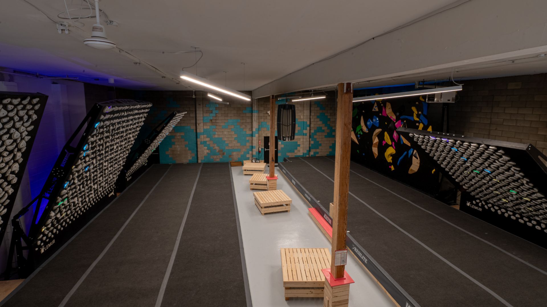 24/7 Board Climbing Gym to Open in North Vancouver