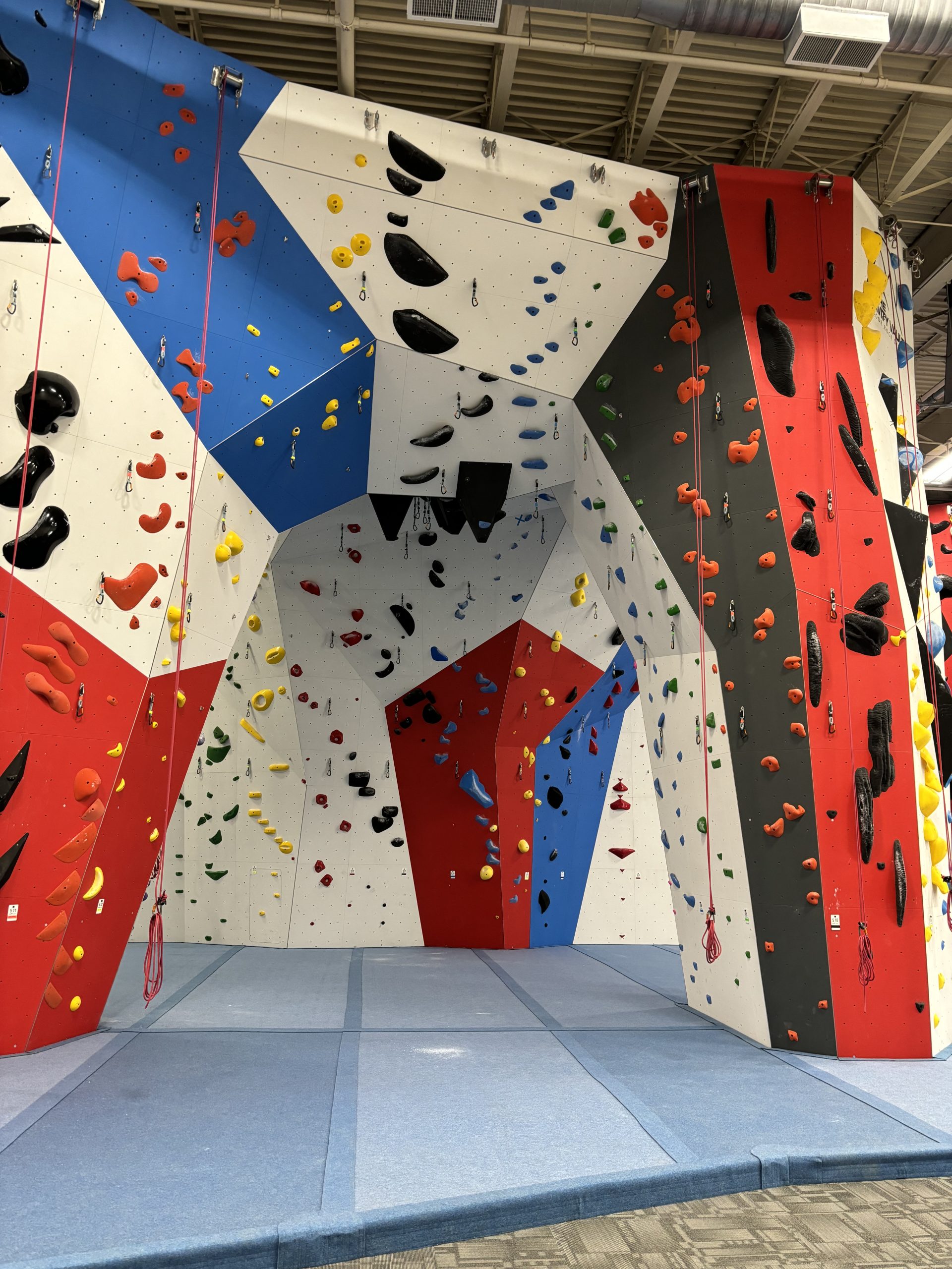 The Gravity Vault Brings Climbing Excitement to Lehigh Valley, PA with New Location at Whitehall Mall